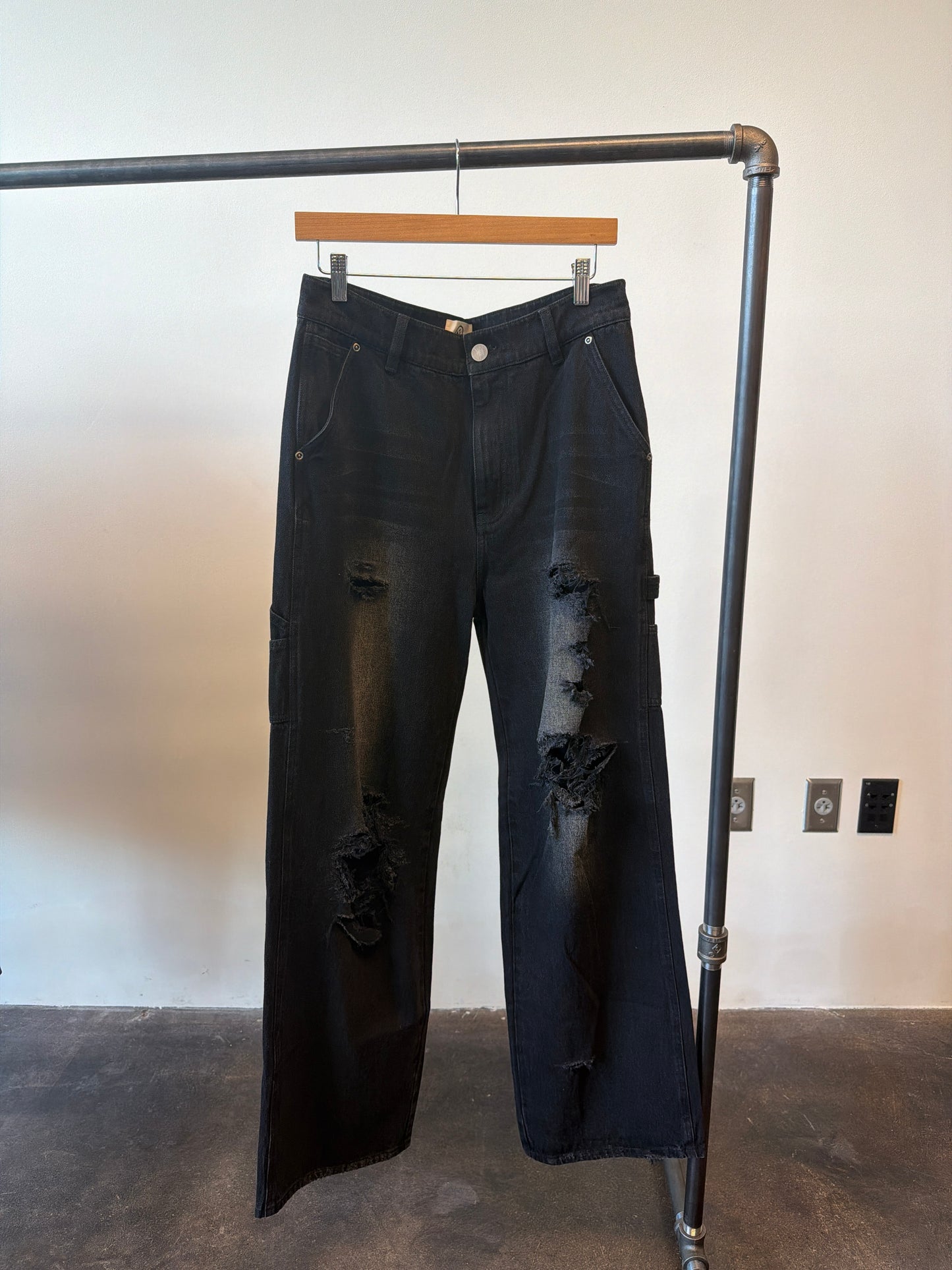 THRASHED BAGGY CARPENTER DENIM 32x32