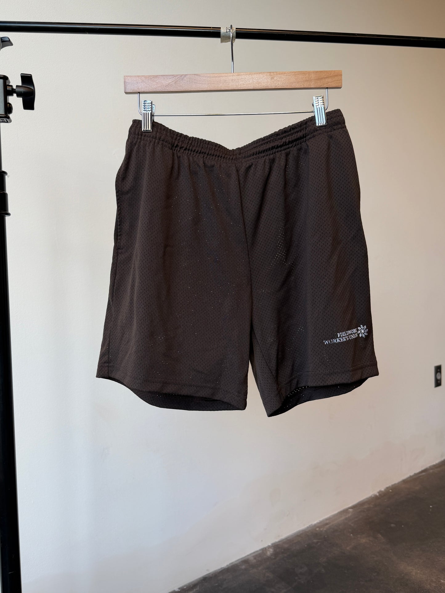 HARDWARE MESH SHORTS (MEDIUM)