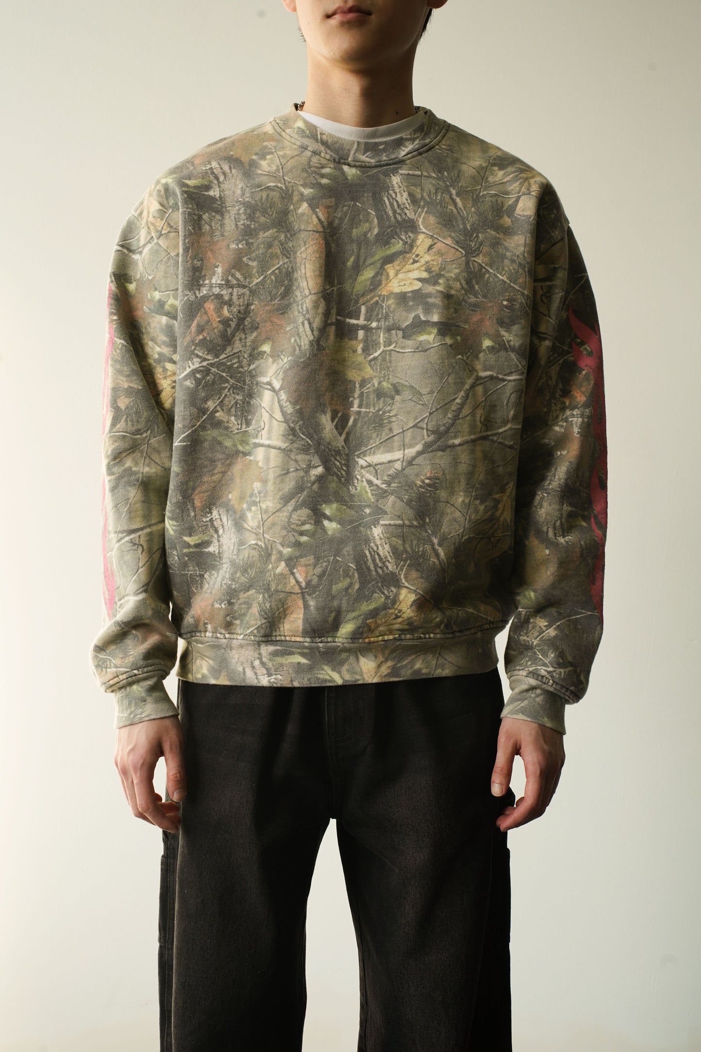 BLUSHWOOD CREWNECK