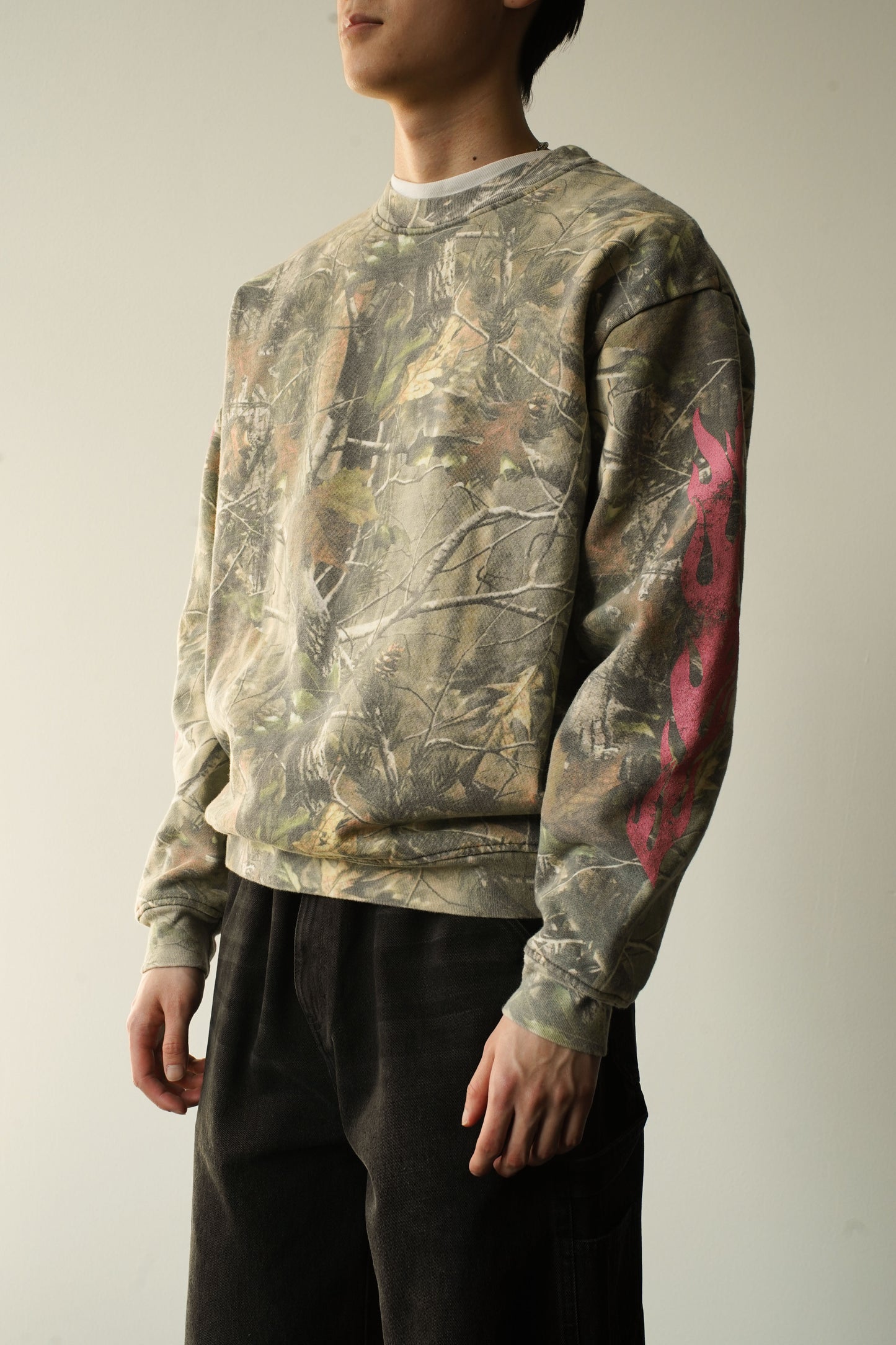 BLUSHWOOD CREWNECK