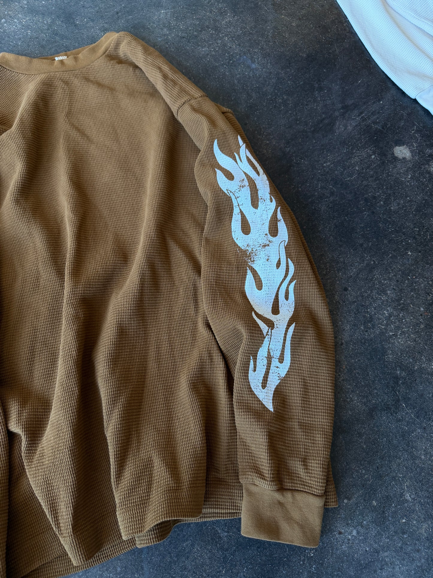 BLUSHWOOD THERMAL (BRASS)
