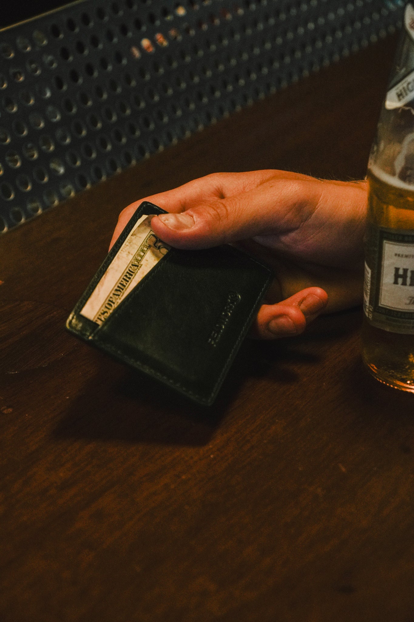 "THE FIVER" LEATHER CARDHOLDER