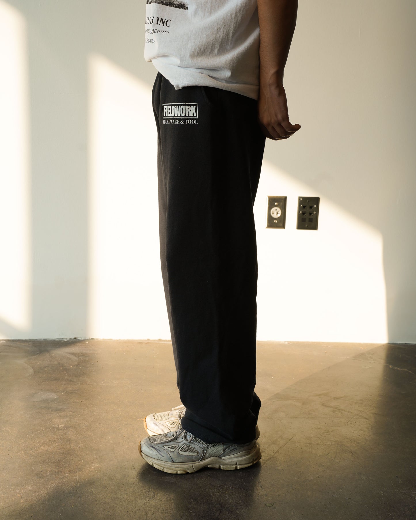 HARDWARE & TOOL SWEATPANTS (COAL)