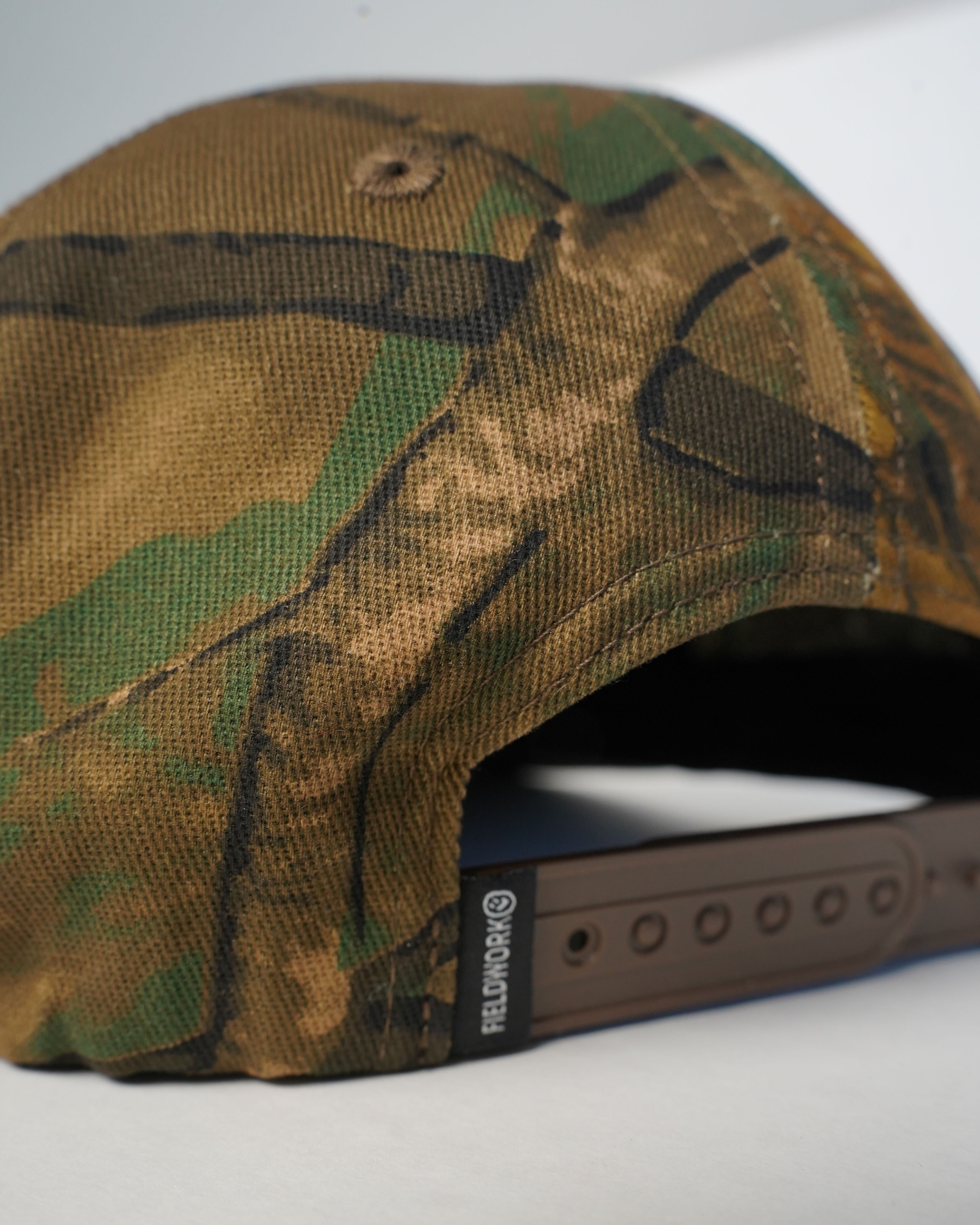 CAMO HARDWARE CAP
