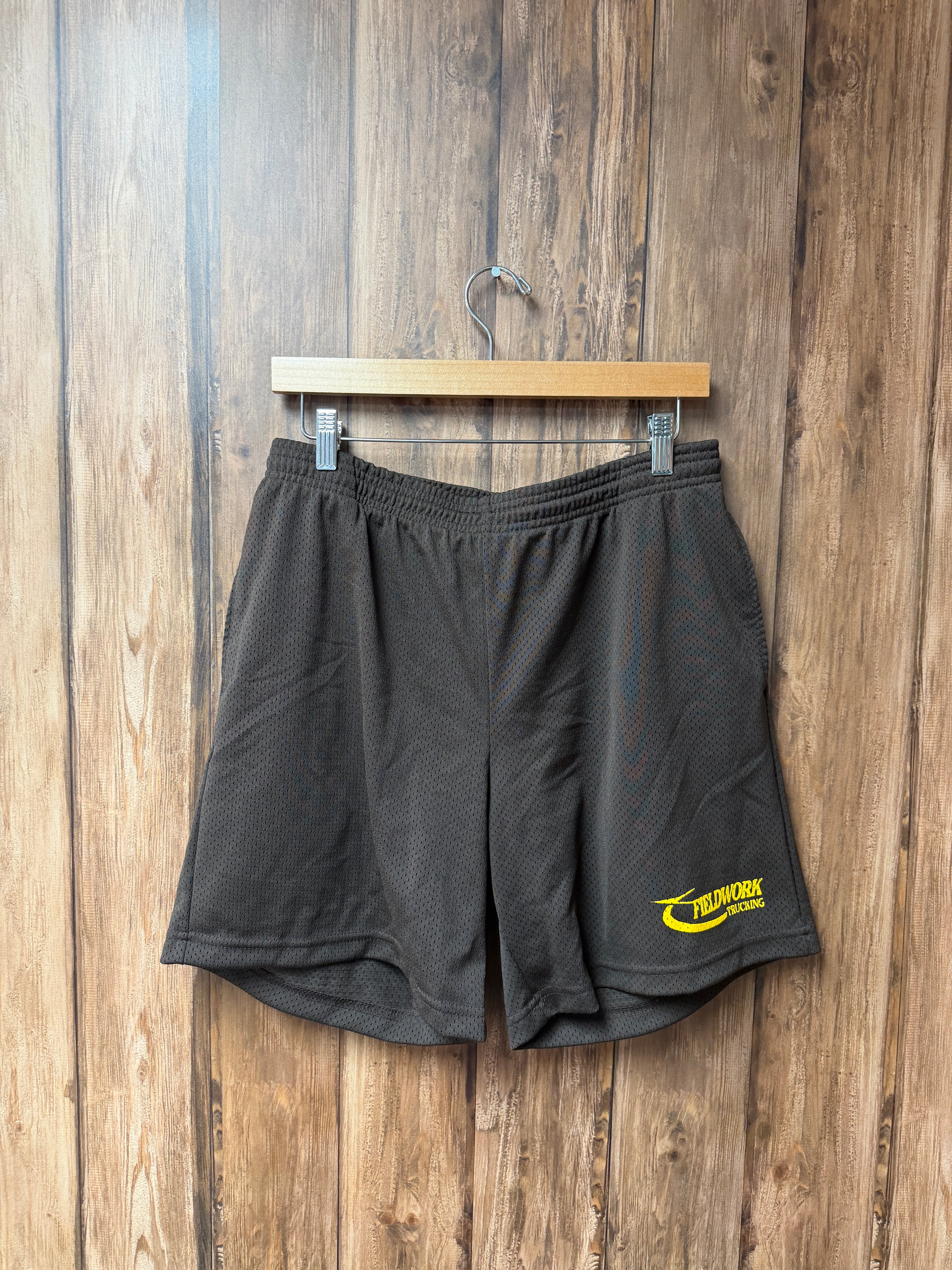 TRUCKING SHORTS - SIZE MEDIUM