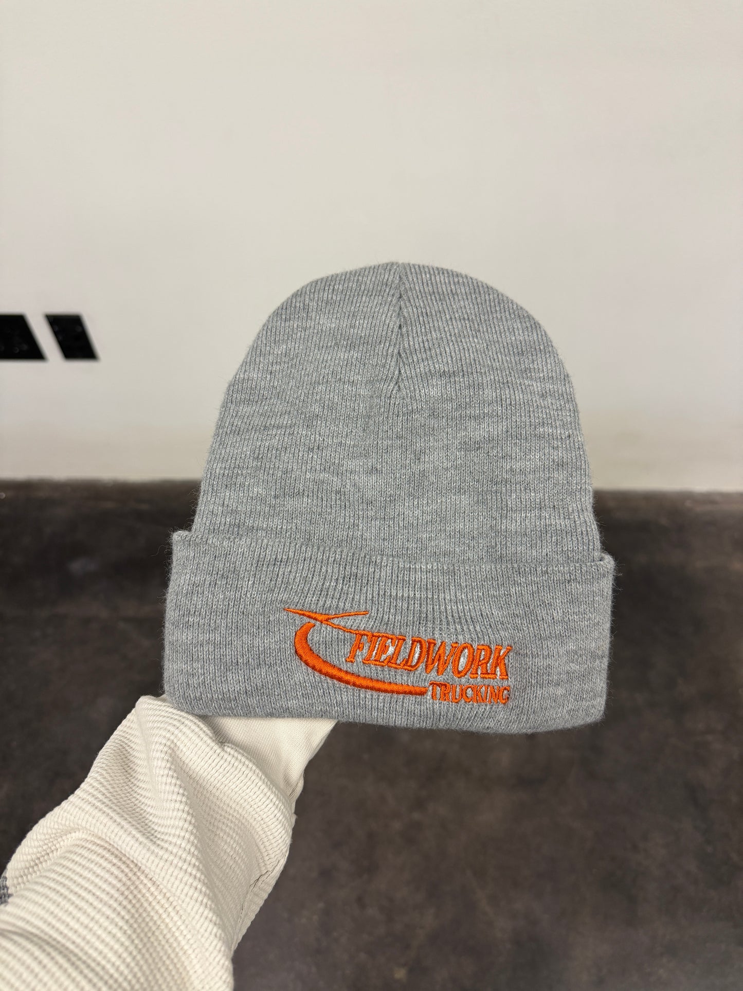 FIELDWORK TRUCKING BEANIE - GRAY