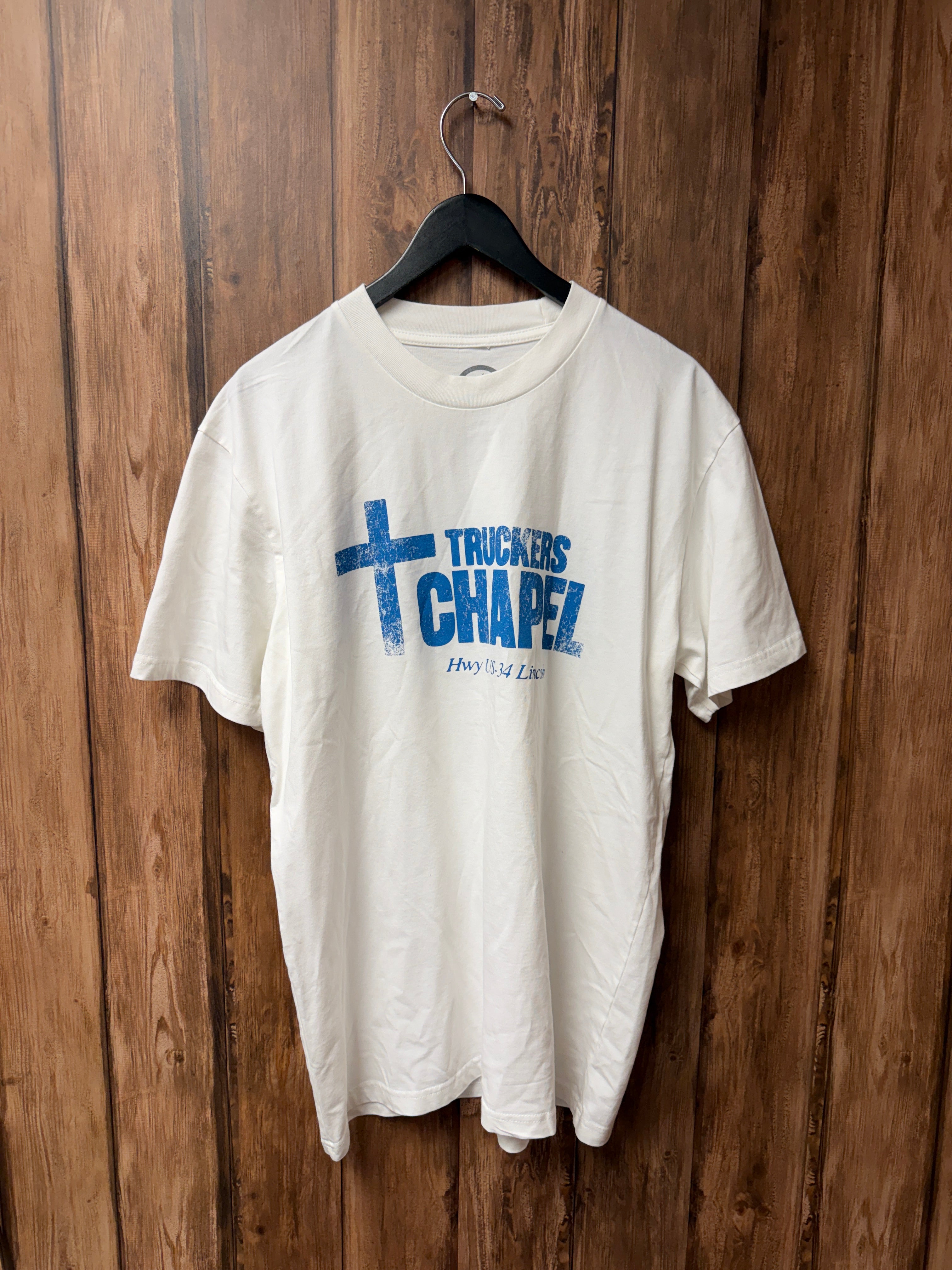 TRUCKERS CHAPEL TEE - SIZE LARGE